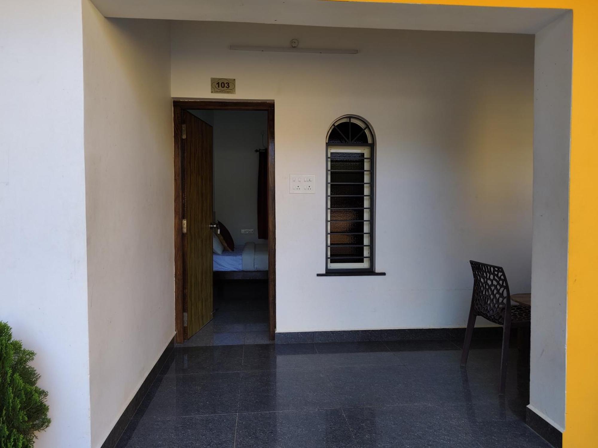 De' Capital Hotel Puducherry Zewnętrze zdjęcie